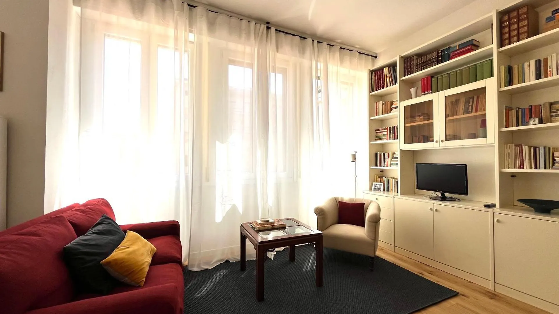Apartment Orcagna Suite With Parking Florence